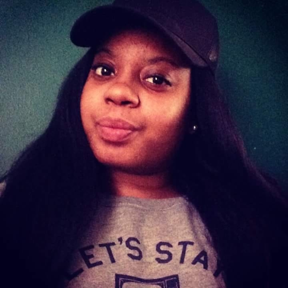 Meet your Posher, Asya